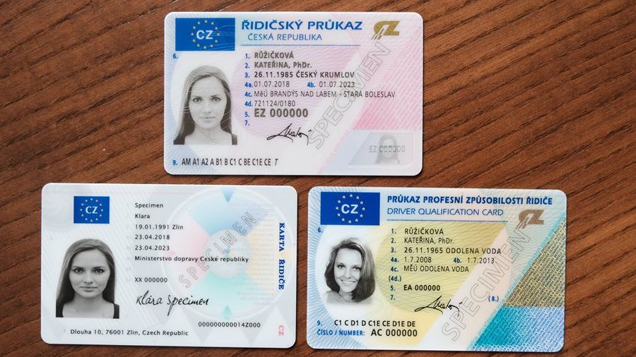 Vozíte řidičský průkaz vždy s sebou? Za jeho zapomenutí hrozí pokuta