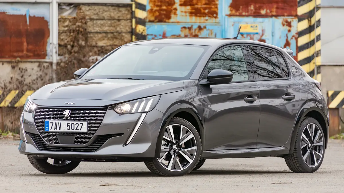Peugeot 8 Gt Line Jeden Z Nejatraktivnejsich Prcku Na Trhu Peugeot 8 Gt Line Jeden Z Nejatraktivnejsich Prcku Na Trhu