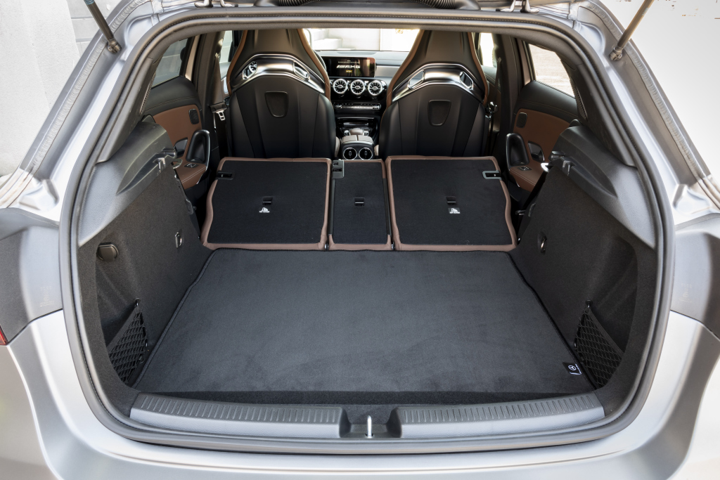 Mercedes Amg A45 S Tuning Od Firmy Renntech Vyzene Vykon Na 600 Koni