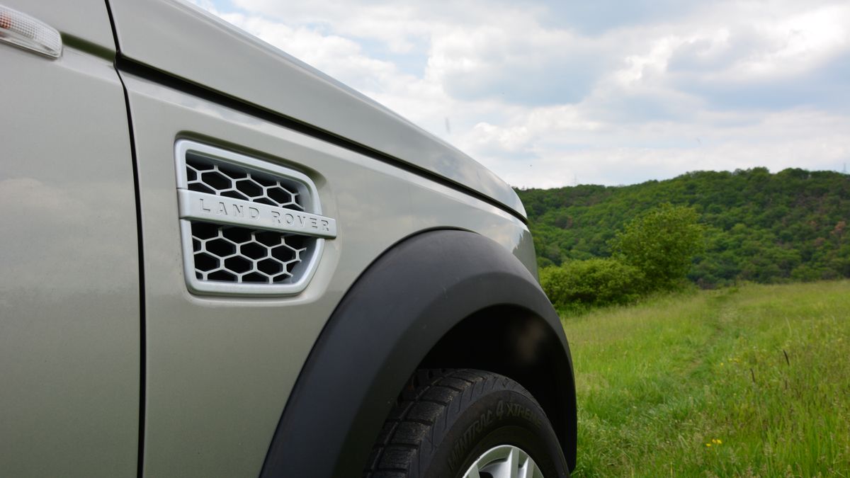 Land Rover Discovery 4 TDV6 Třicátiny neohroženého