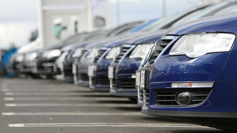 Pozor na chytáky z inzerce: Jak důkladně prověřit ojeté auto? Znát historii je fajn, ale důležitý je aktuální technický stav