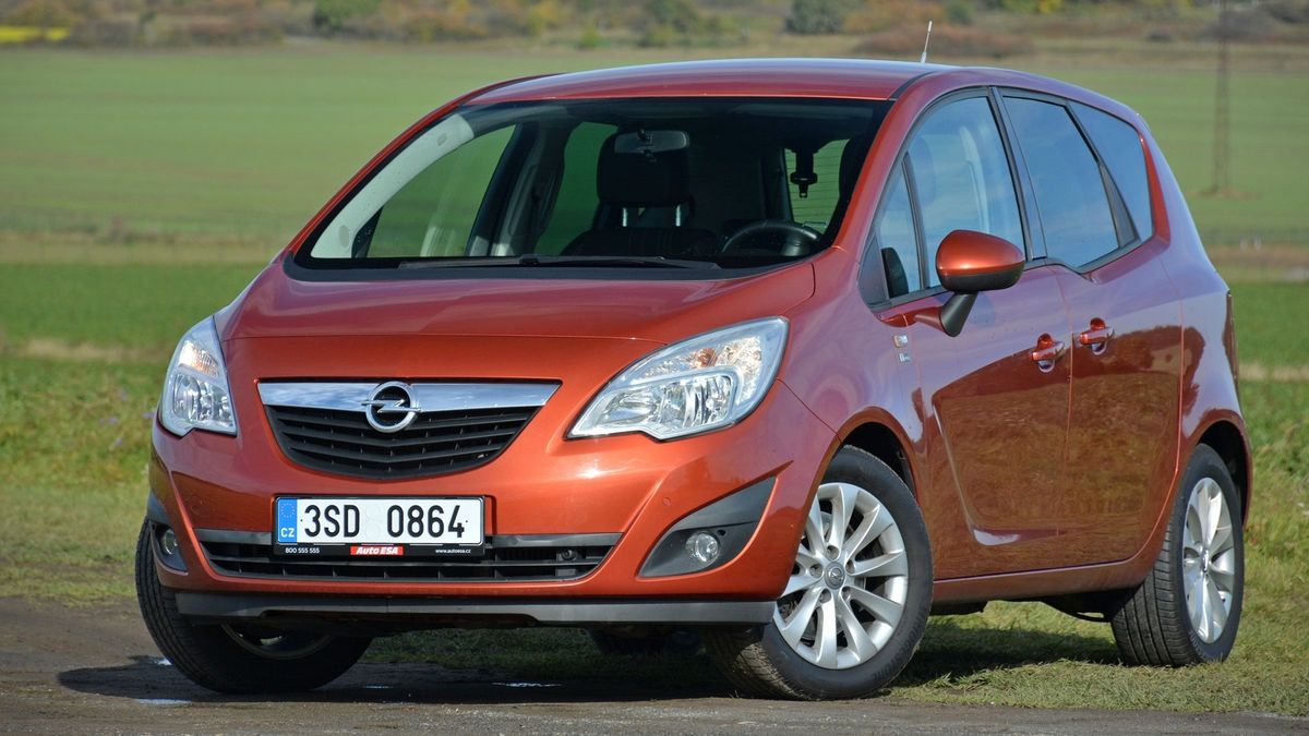 Opel Meriva 2. generace je ohrožený druh kategorie MPV. Čtyřletý s