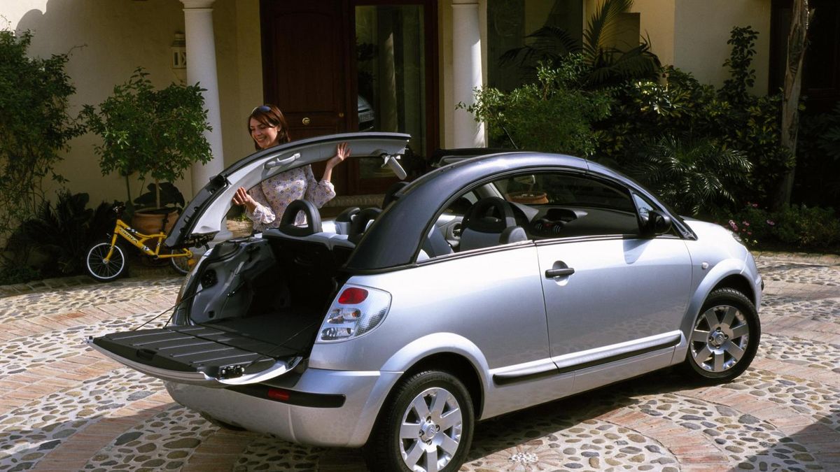 Před 20 lety se představilo jedno z nejdivnějších aut historie. Citroën Pluriel to odnesl nejen v Top Gearu