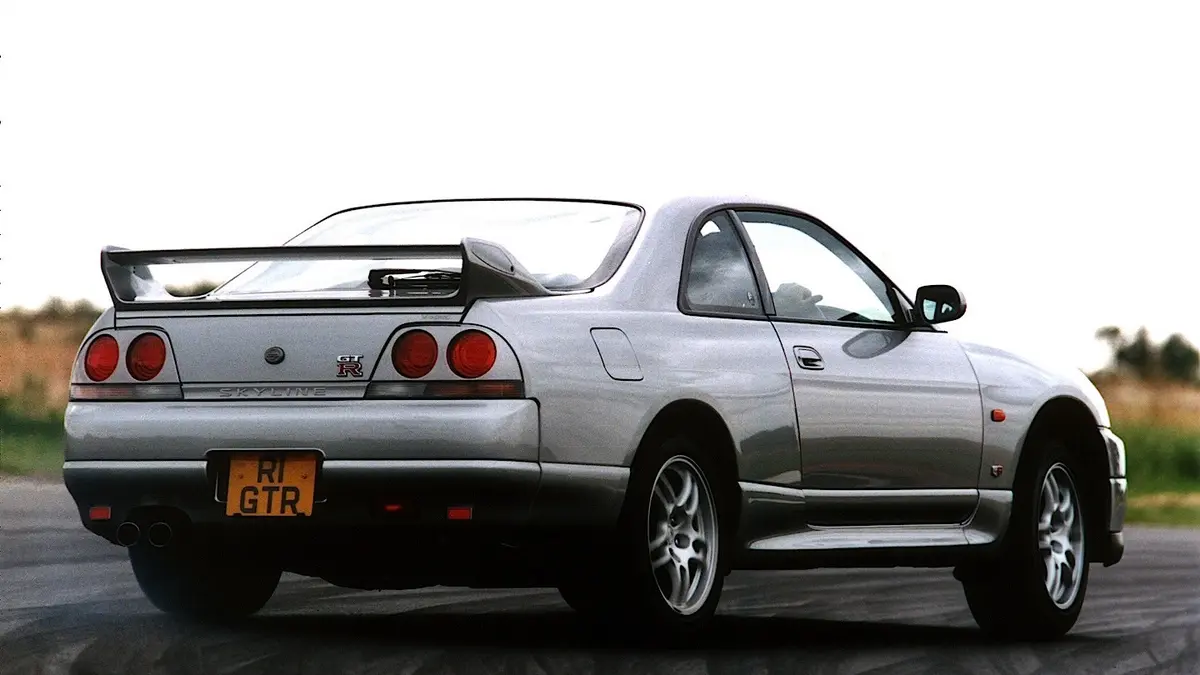 Nissan Skyline Gt R Godzilla Historie Nissan Skyline Gt R Godzilla Historie