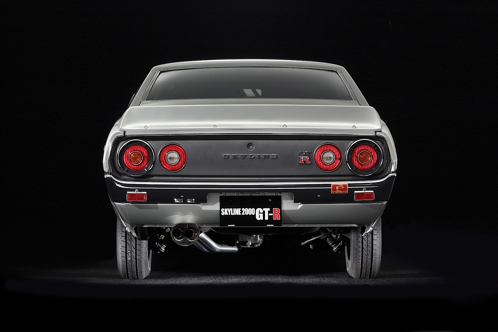 Nissan skyline 2000gt r фото