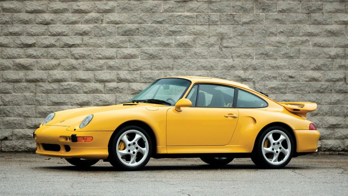 Do dražby jde Porsche 911 Turbo S z roku 1997 a s nájezdem