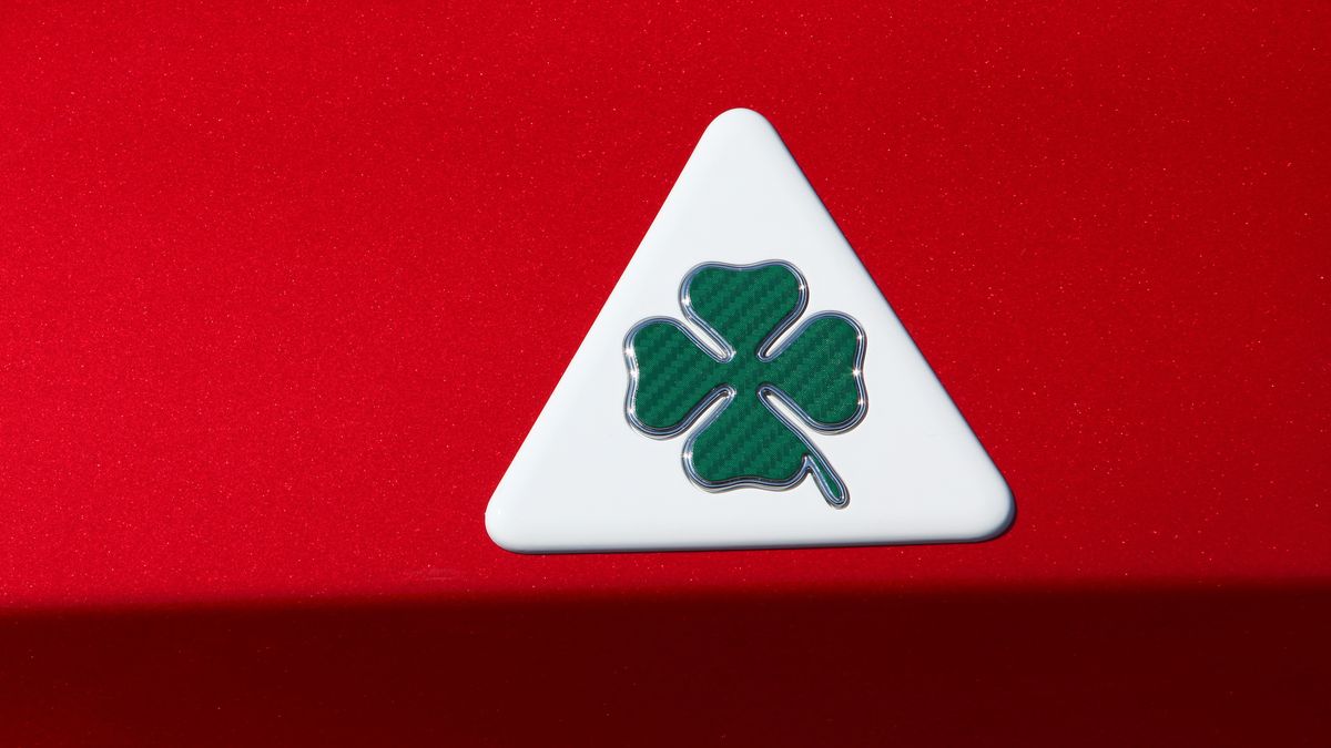 Quadrifoglio Verde slaví 100 let: Kde se vzal šťastný čtyřlístek Alfy Romeo?