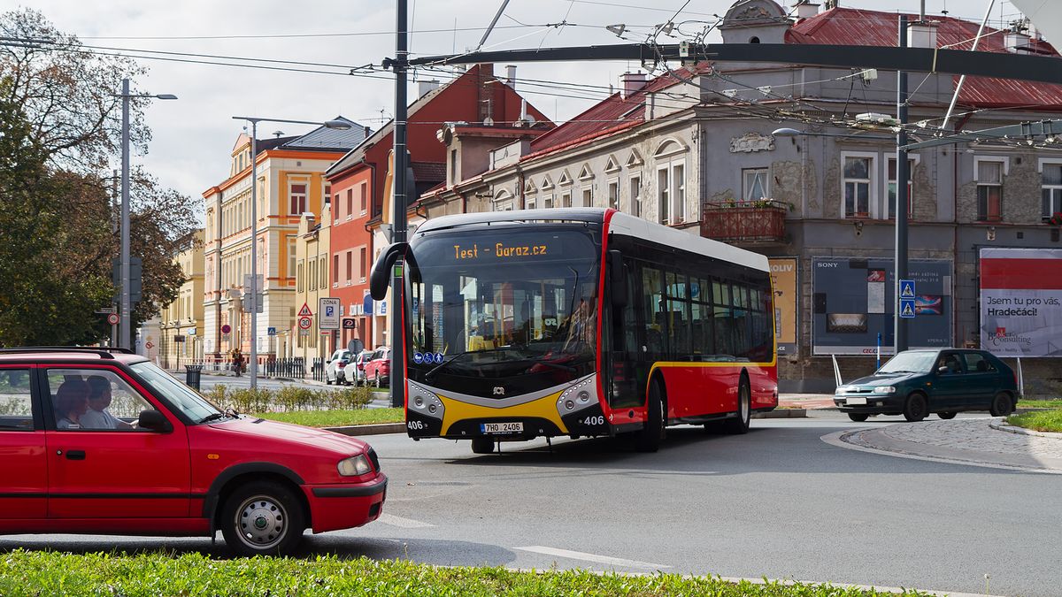 Už do roku 2030 by mělo mít 85 procent nových MHD autobusů v EU nulové emise. Pro Česko je prý příliš ambiciózní