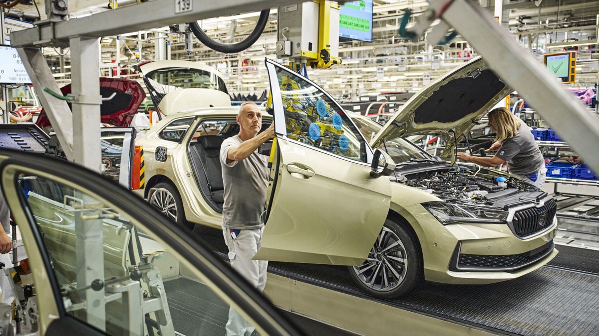 Česká automobilová výroba na vrcholu: Za letošní první pololetí se u nás vyrobilo nejvíc aut od vzniku ČR