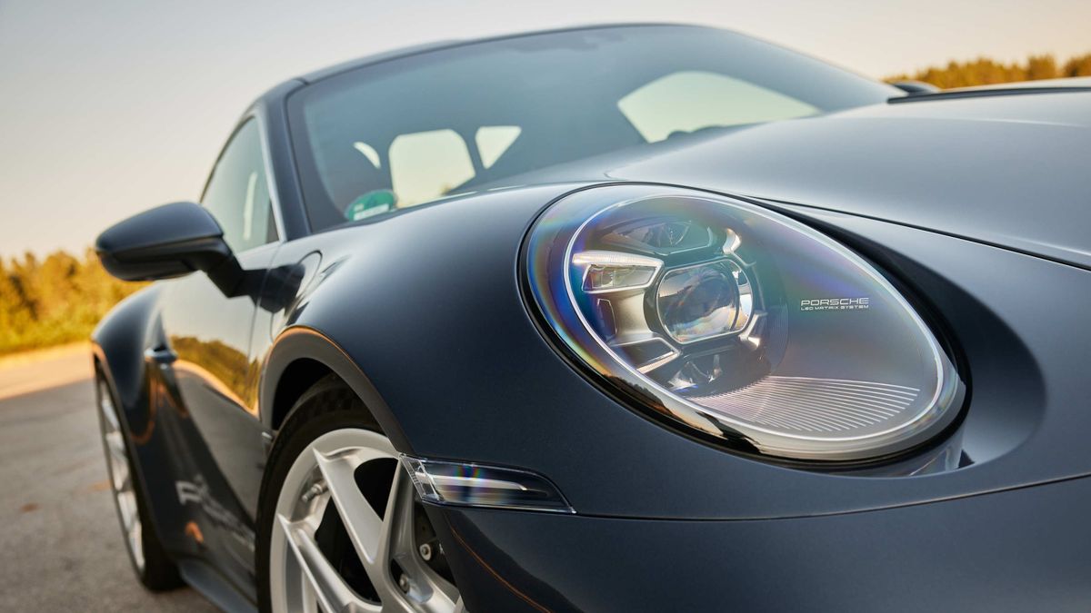 Blíží se svatokrádež? Porsche 911 to poprvé zkusí jako hybrid, klasické šestiválce naštěstí zůstávají