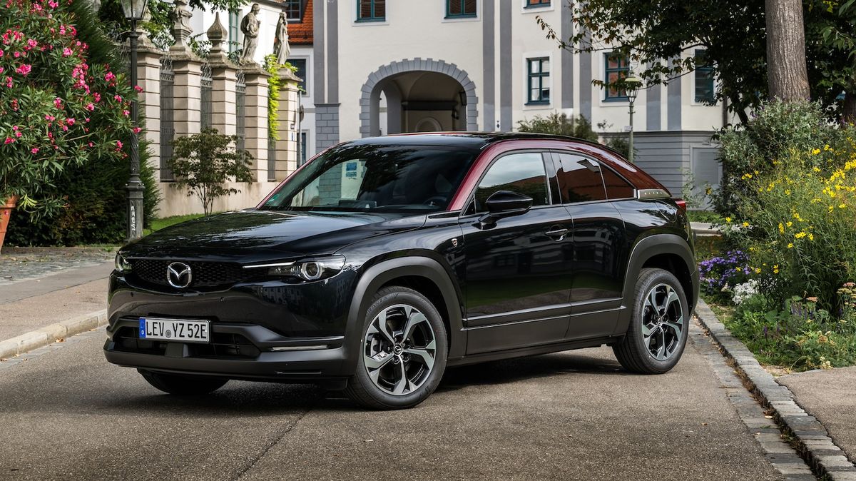 Elektromobil na benzin: 3 důvody, proč nová Mazda s Wankelem není jen další všední auto do zásuvky