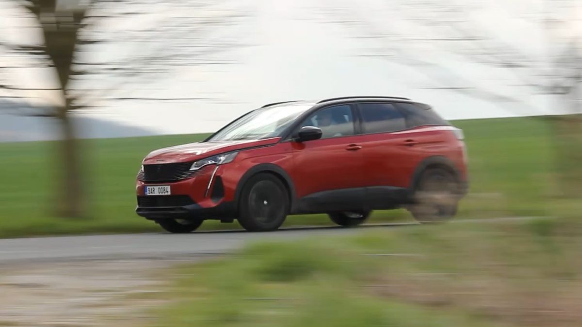 Peugeot 3008: Pořád je to krasavec a má diesel, dokonalý ale není