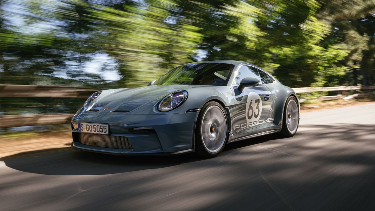 Absolutní vrchol: Za volantem nejlepšího Porsche 911, exkluzivní 911 S/T s výkonem 525 koní a cenovkou sedm milionů