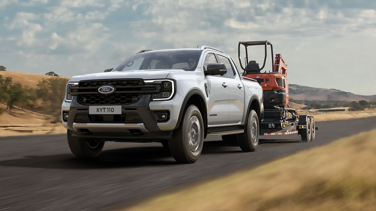 Pracant do zásuvky: Hybridní Ford Ranger utáhne stejně jako šestiválec, na korbě si veze užitečnou vychytávku