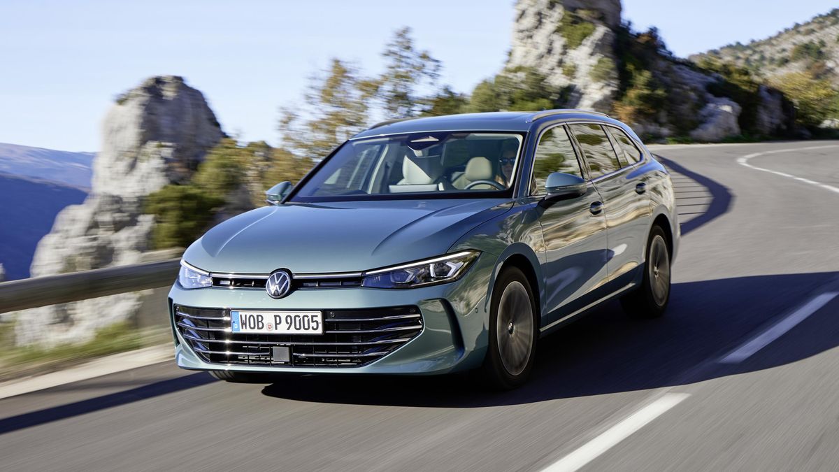 Jedna z největších vychytávek nového VW Passat jsou kouzelné tlumiče, které prý vyhlazují silnici. A zachrání vaše hrníčky
