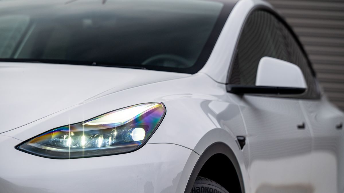 Tesla se zbláznila: Nabízí bezplatné nabíjení! A po dobu celého jednoho roku. Pár podmínek ale má