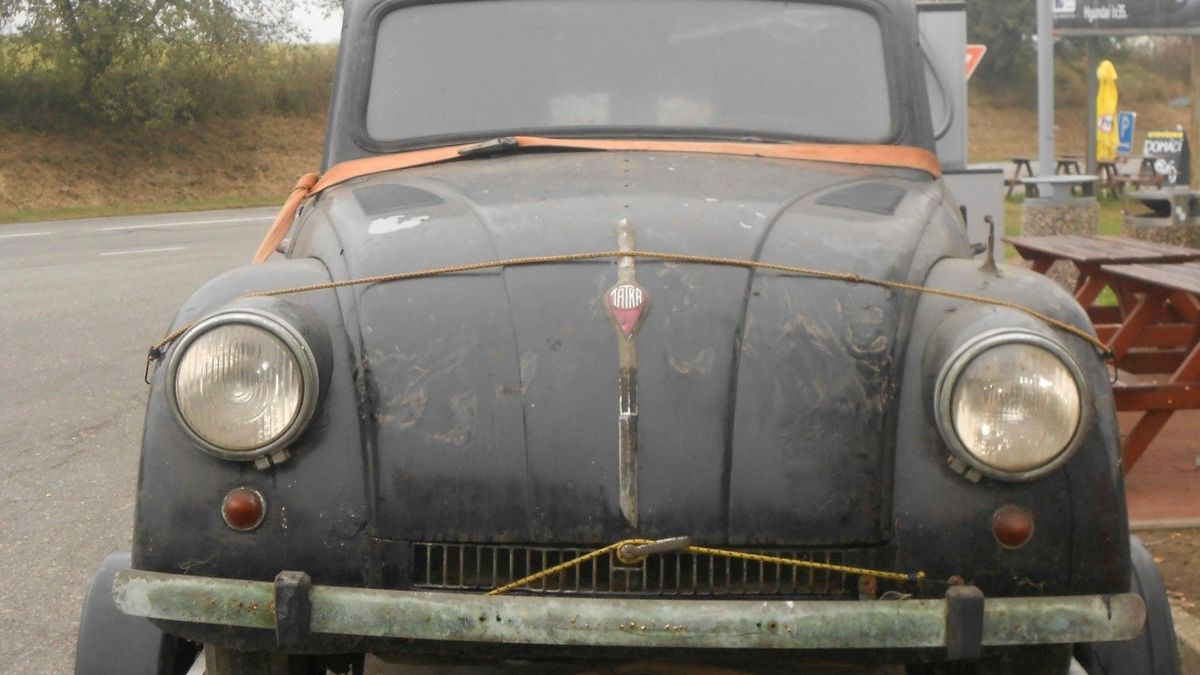 Na prodej je vzácná aerodynamická Tatra 97. Tento model měl krátký život, i proto je tak vzácný. Zařízl jej Hitler