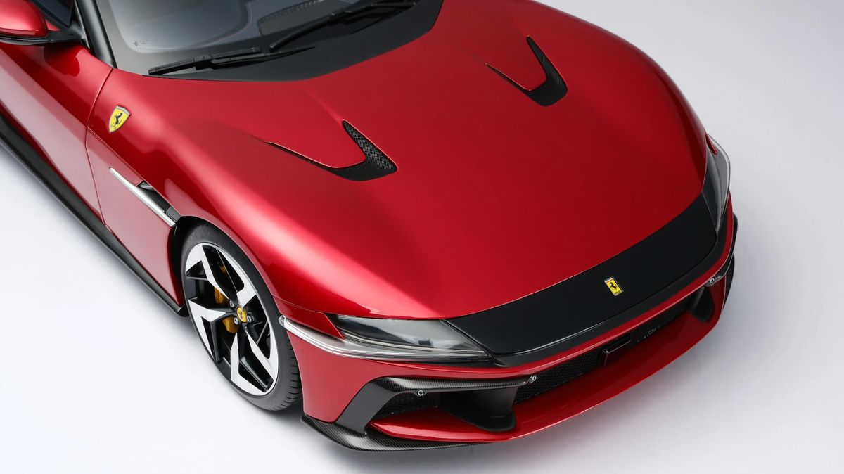 Nové dvanáctiválcové Ferrari můžete mít za cenu Fabie! Mnoho kilometrů s ním ale nenajezdíte
