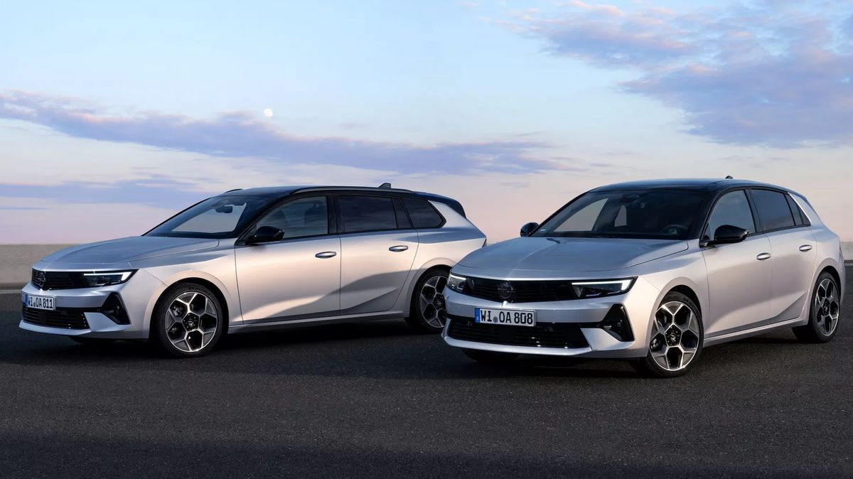 Benzin, co jezdí za „pět na sto“: Opel Astra má novou vychytávku snižující spotřebu. Ale dost si za ni připlatíte