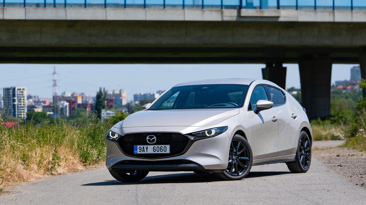 Zážehový motor inspirovaný dieselem, unikátní interiér a skvělé jízdní vlastnosti. Mazda3 je kompakt jako žádný jiný
