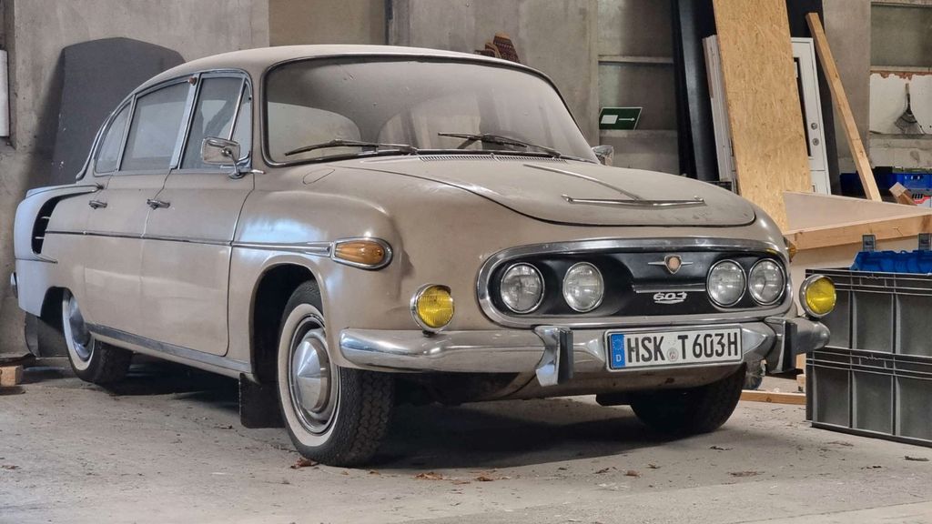 V inzerci se objevila Tatra 603 s velmi nízkým nájezdem. Až podezřele nízkým… Ani cena takovému stavu úplně neodpovídá
