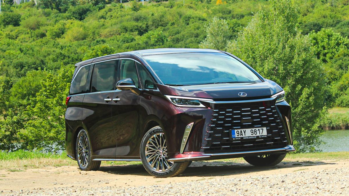 测试 MPV 雷克萨斯 LM 350h 豪华 VIP 测试 MPV 雷克萨斯 LM 350h 豪华 VIP