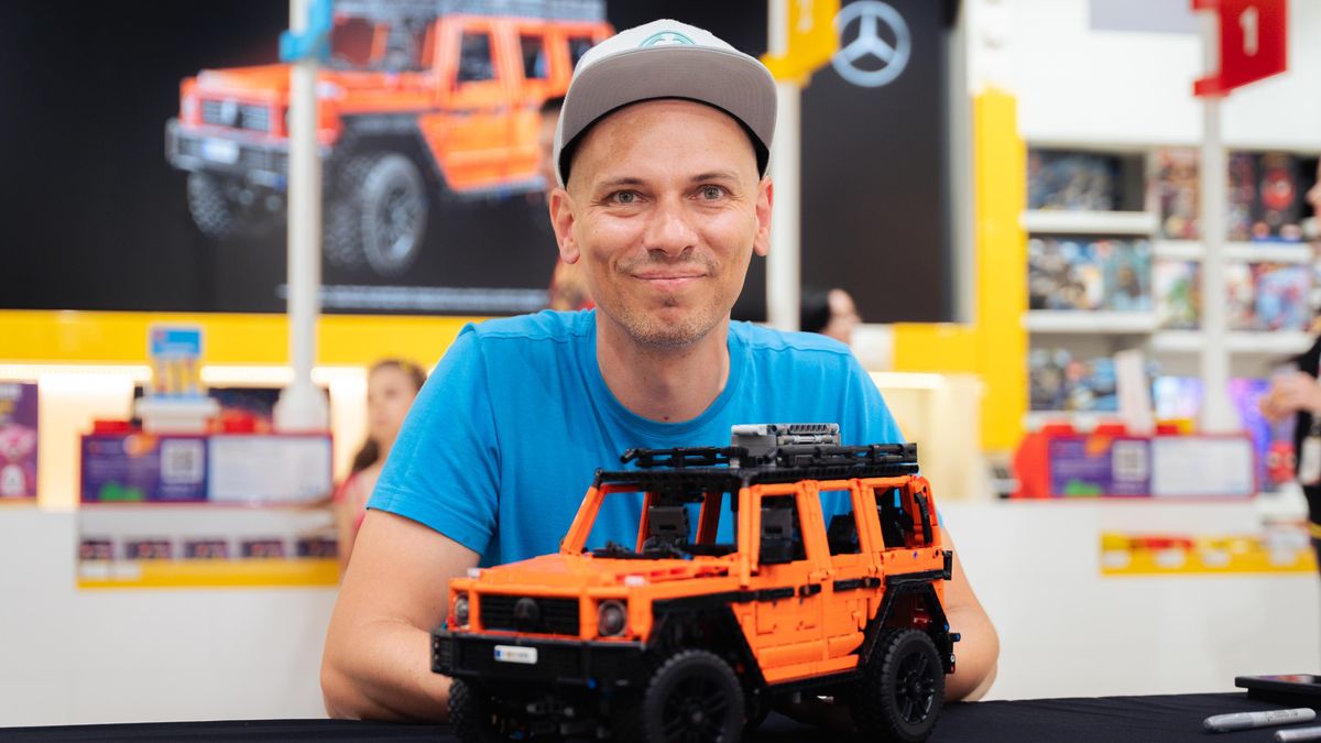 Čech navrhuje nové modely LEGO, z jeho novinky byli v Mercedesu na větvi