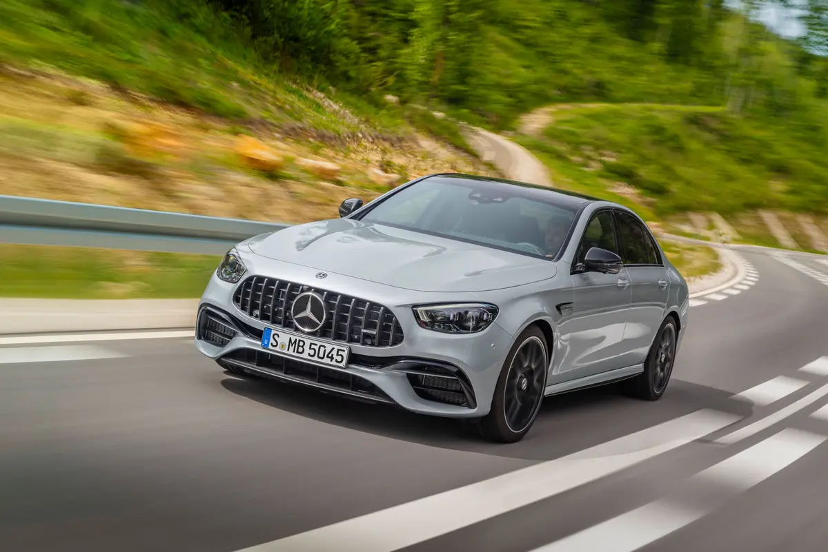 Mercedes Modernizoval Sve 600konove Monstrum Amg E63 Garaz Cz Mercedes Modernizoval Sve 600konove Monstrum Amg E63 Garaz Cz
