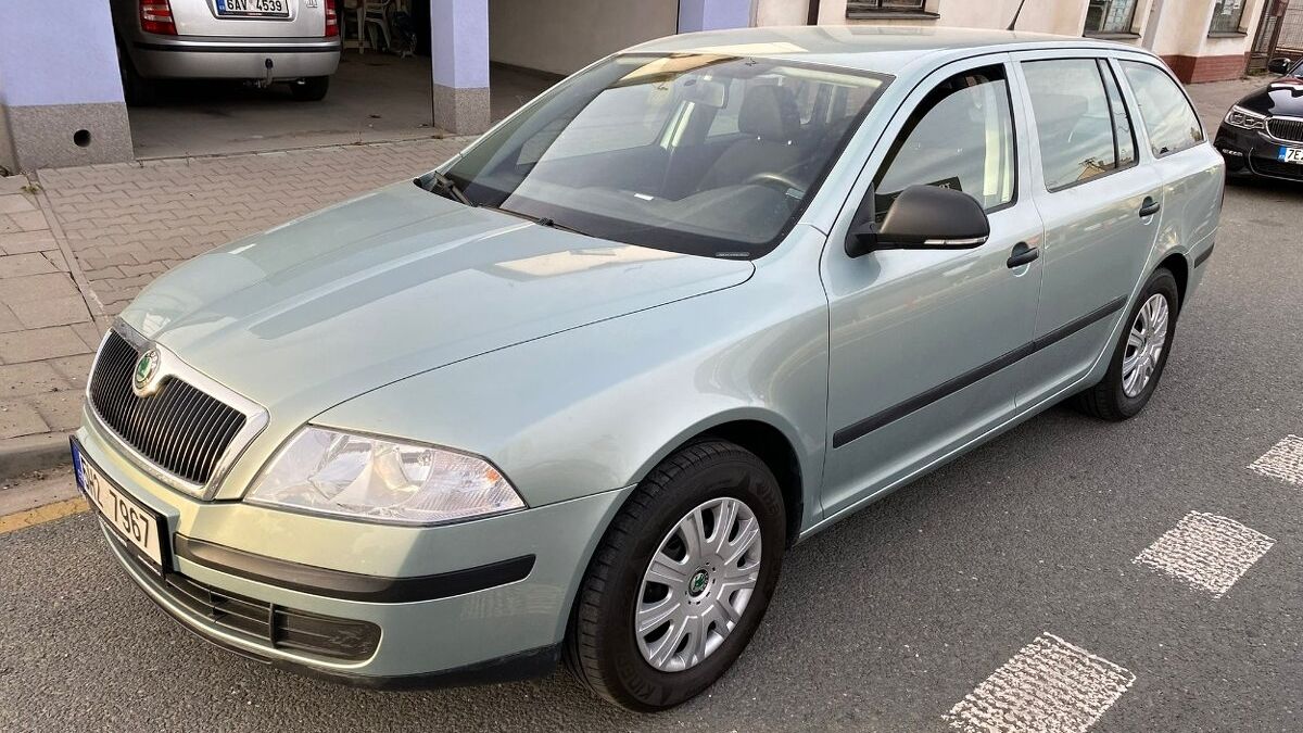 Škoda Octavia z roku 2012 údajně jezdila jen na servis a STK. Teď je s neuvěřitelně nízkým nájezdem na prodej