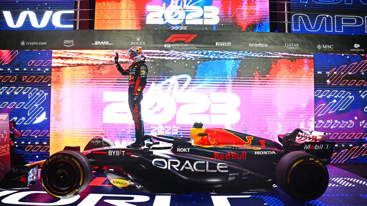 Další blamáž v F1: Mizerné pneu, mazání časů a jezdci na pokraji sil. Mistrovský titul tak nikoho ani moc nezajímal