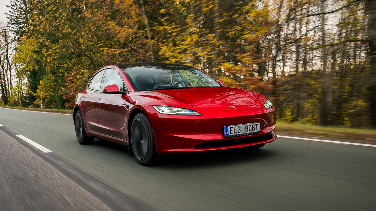 Tesla nabídla svým zákazníkům, aby si vyzkoušeli autopilota. Po měsíčním testování si jej nekoupil prakticky nikdo