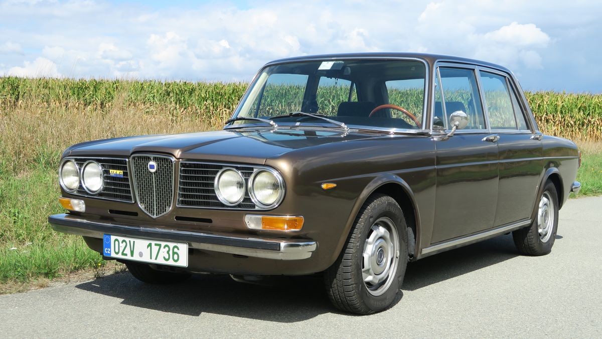 Hvězdou filmu Rivalové není jen Hunt a Lauda, ale skvostná Lancia 2000 Berlina