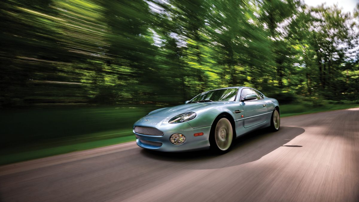 Britský krasavec Aston Martin DB7 nemusí zůstat jen nesplněným snem