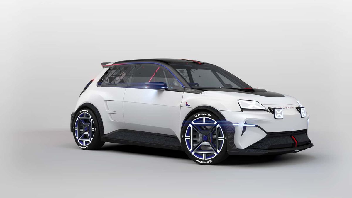 První elektrická Alpine je venku, řidič v A290_β sedí uprostřed na skořepinových sedadlech