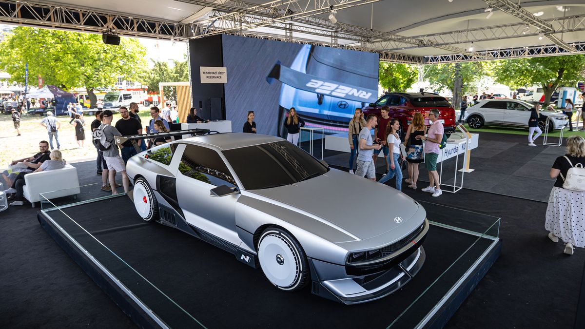 Letošní Legendy můžete navštívit i dnes. Hyundai tam představuje skvělou přehlídku aut budoucnosti
