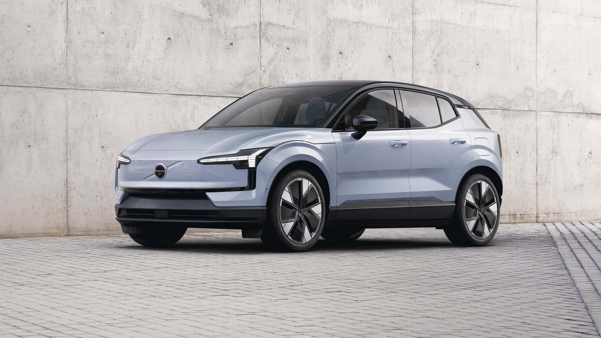 Nejmenší a nejlevnější, ale přitom nejrychlejší Volvo EX30 na turné po ČR! Budeme u toho a vy můžete být taky