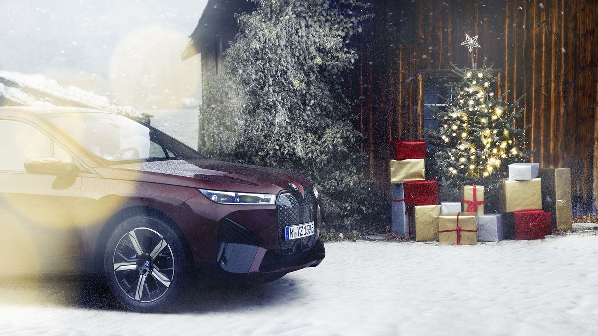 Tipy na automobilové vánoční dárky: Tímto potěšíte nadšené řidiče, čtenáře i stavitele