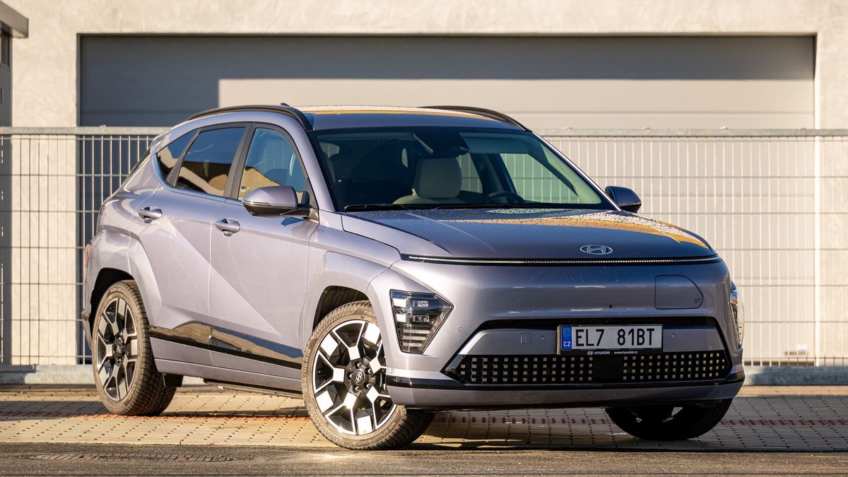 Hyundai zlevnil českou Konu a přidává sportovní N Line, výhodněji pořídíte i futuristické Ioniqy