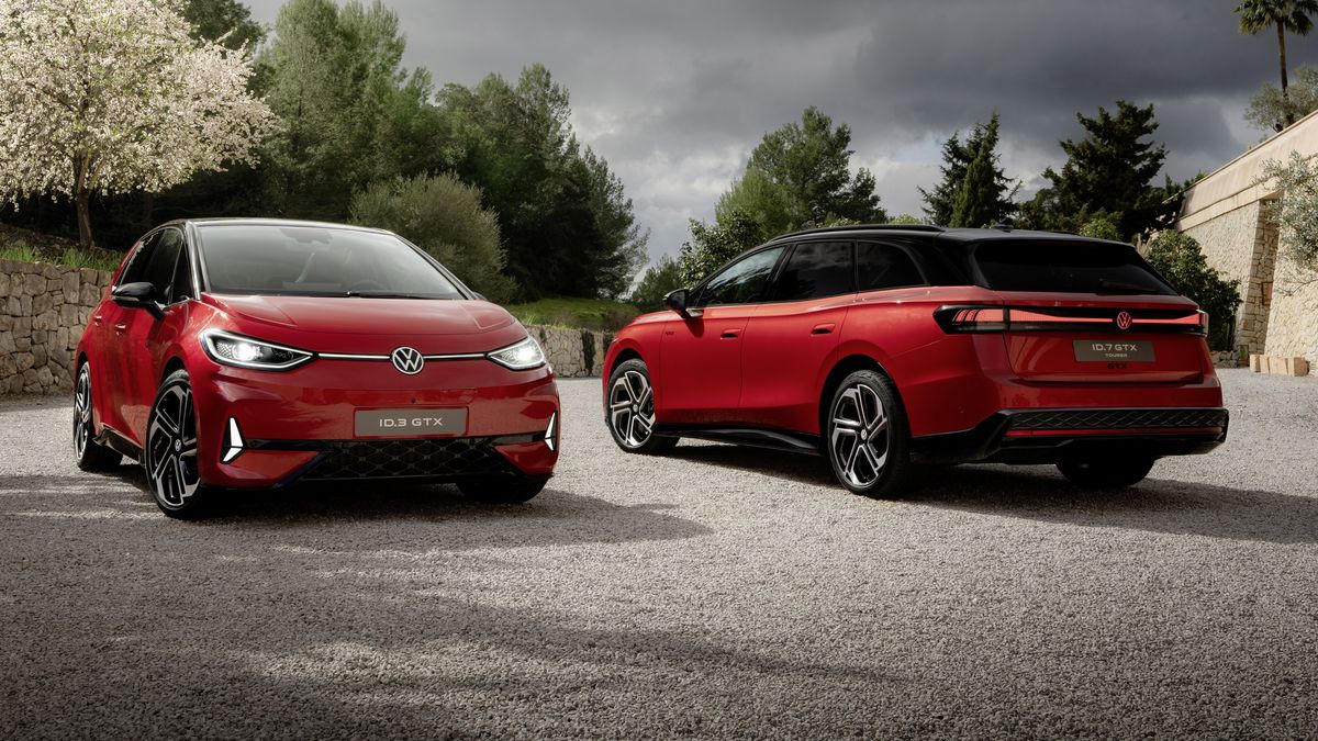 Přijíždí dvě sportovní novinky VW: Značka představuje nový hot hatch i nejsilnější kombík