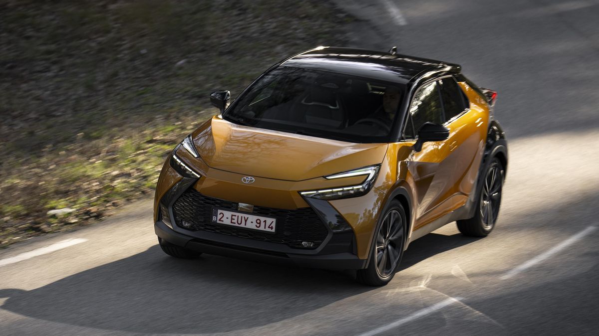 Obří slevy u Toyoty: Zlevnila většina osobáků, za nové auto můžete ušetřit skoro čtvrt milionu!