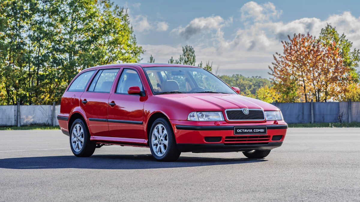 První Škoda Octavia Combi slaví čtvrtstoletí příkladné praktičnosti