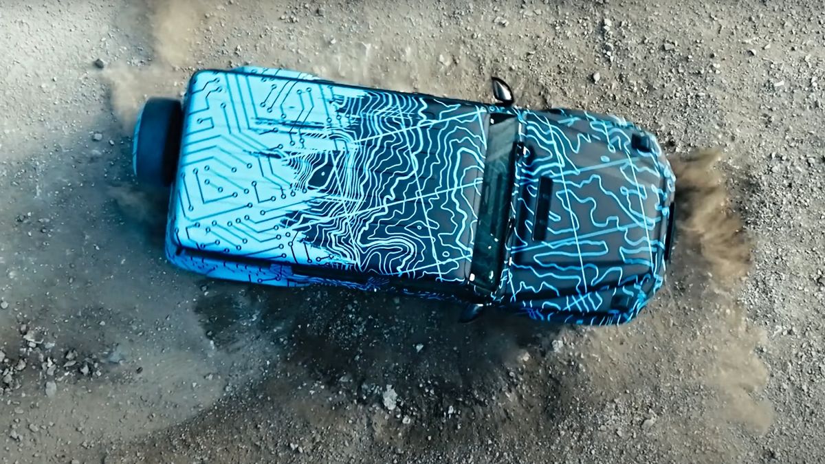 Šéf Mercedesu předvádí schopnosti elektrické třídy G. A ukázal i unikátní párty trik