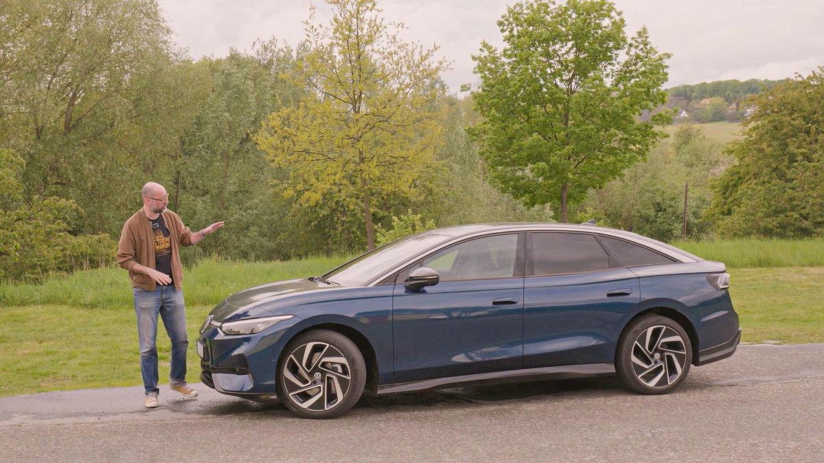 VW nutně potřebuje, aby byl dobrý! Povedla se elektrická vlajková loď ID.7?