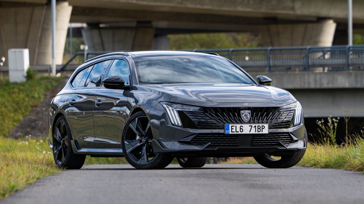 Rodinný rychlík s příchutí závoďáku: Exkluzivní Peugeot 508 PSE kombinuje praktičnost s adrenalinem