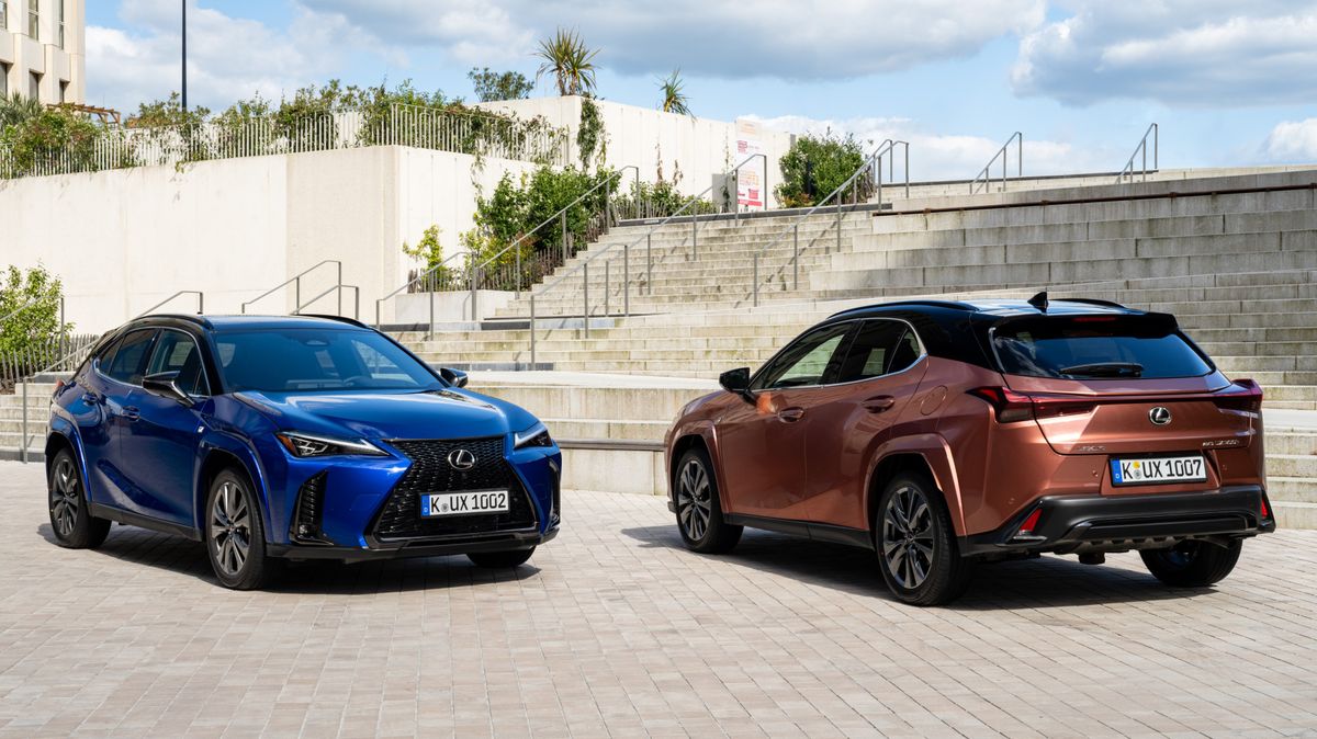 Stylu má na rozdávání a z nádrže jen usrkává: Citlivě modernizovaný Lexus UX má stále co nabídnout