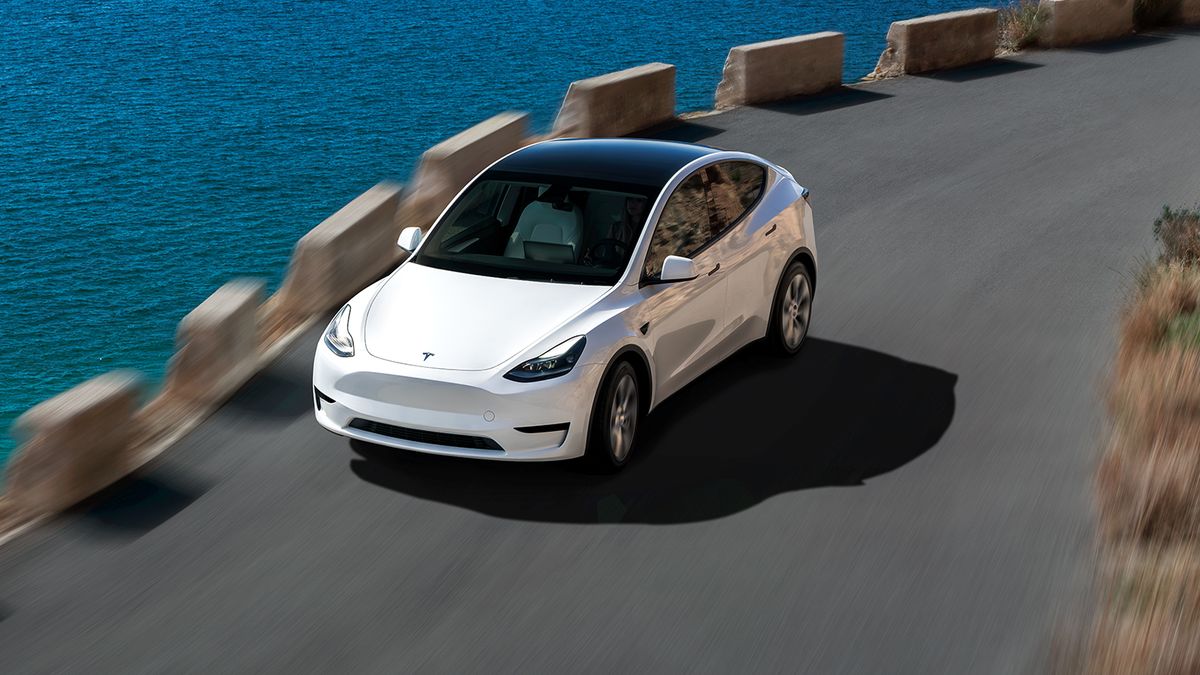 Tesla Model Y má nového člena rodiny. Je nejúpornější, dojede nejdál a nejspíš to bude světový trhák