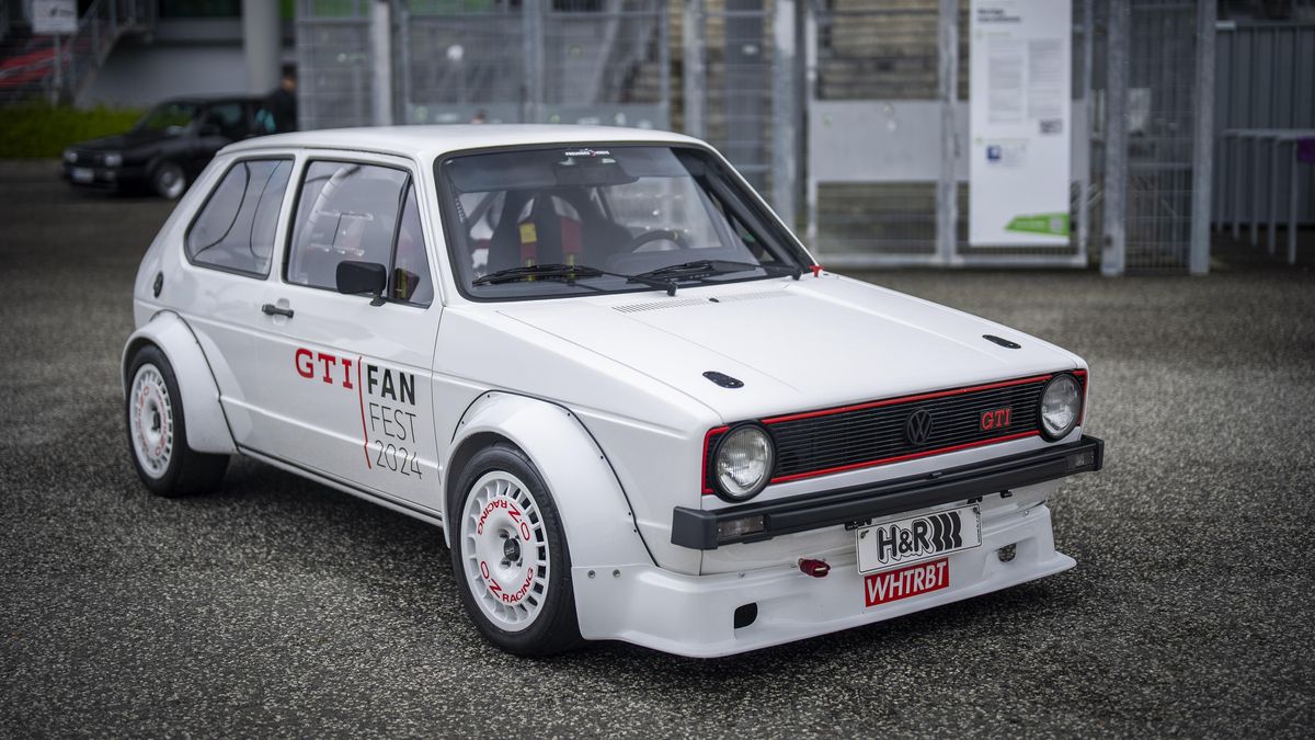 Volkswagen navázal na tradici Wörthersee. Rodinně pojatý GTI Fanfest 2024 ukázal líbivé káry i divoké výstřednosti