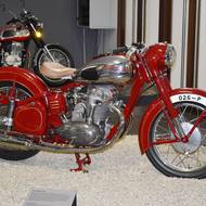 Jawa 500 OHC typ 15 z roku 1950, kterou dostal ke zkouškám známý závodník Václav Stanislav