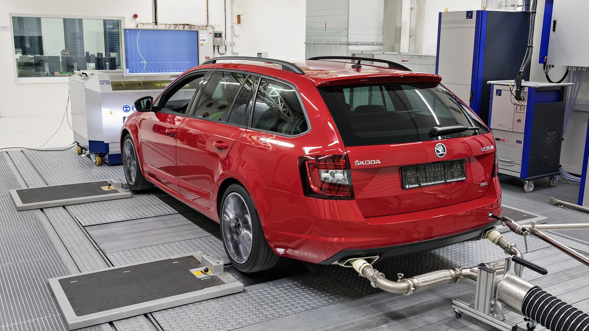 Odklad normy Euro 7 a její zmírnění mohou ochránit český autoprůmysl