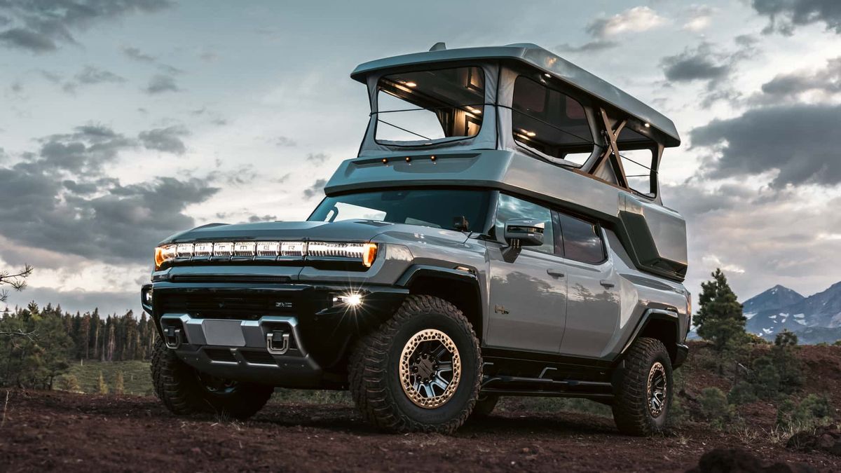 Nejkontroverznější obytňák: Tisícikoňový Hummer jako expediční speciál, co moc daleko nedojede